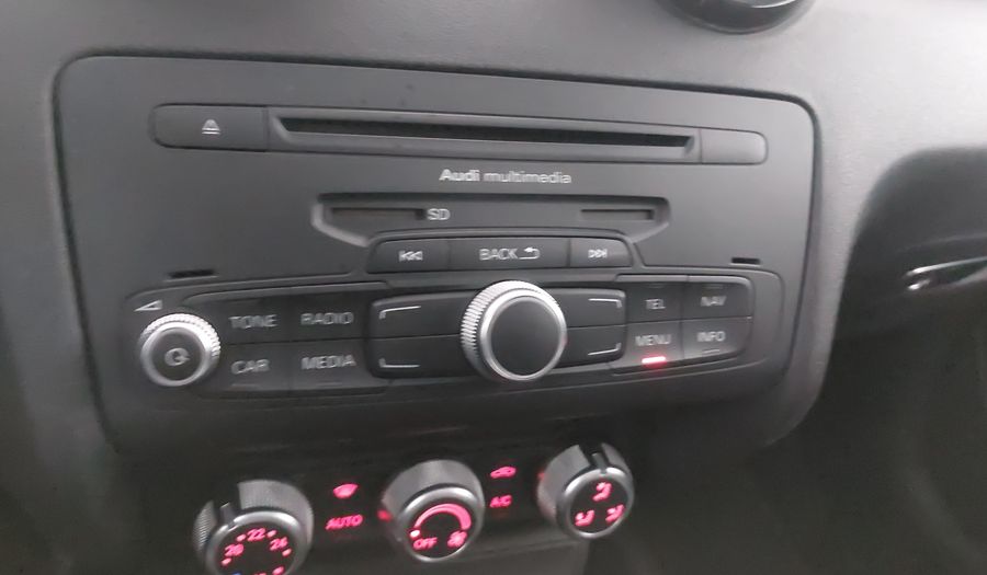 Audi A1 1.4 TFSI EGO MT Hatchback 2014