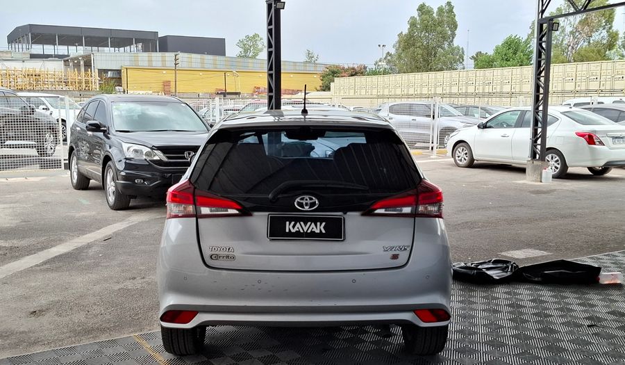 Toyota Yaris 1.5 S CVT Hatchback 2022