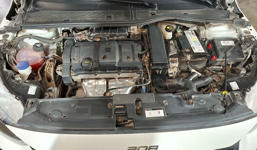 Peugeot 208 1.6L ALLURE PACK Hatchback 2024