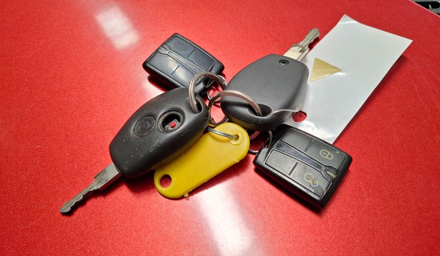 Renault Clio 1.1 MIO CONFORT PLUS ABC Hatchback 2013