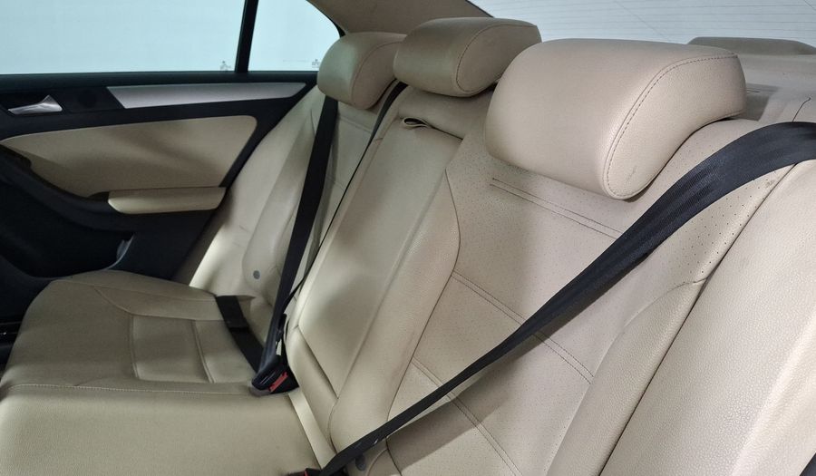 Volkswagen Jetta 2.5 SPORT BOLSA PAQWELT TECHO TIPTRONIC Sedan 2013