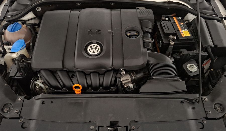 Volkswagen Jetta 2.5 SPORT BOLSA PAQWELT TECHO TIPTRONIC Sedan 2013