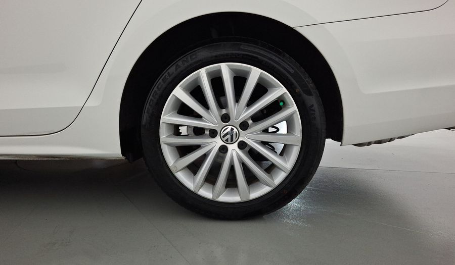 Volkswagen Jetta 2.5 SPORT BOLSA PAQWELT TECHO TIPTRONIC Sedan 2013