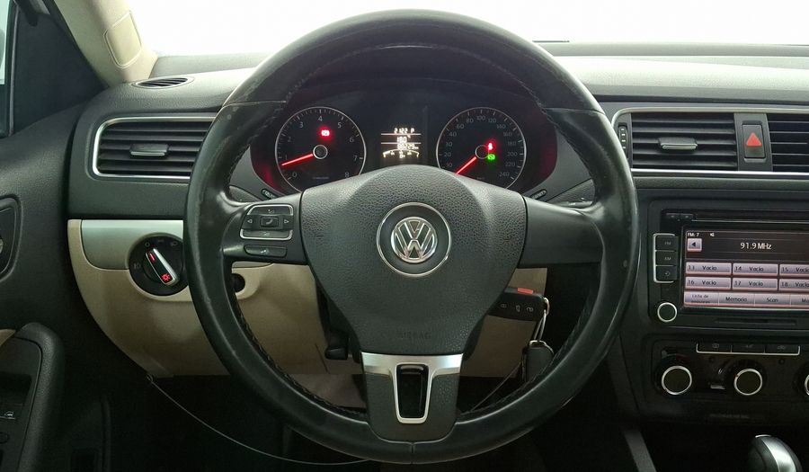 Volkswagen Jetta 2.5 SPORT BOLSA PAQWELT TECHO TIPTRONIC Sedan 2013