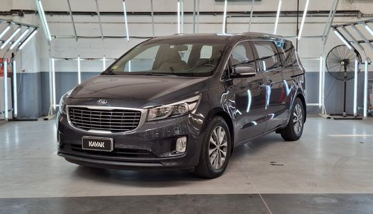 Kia • Carnival
