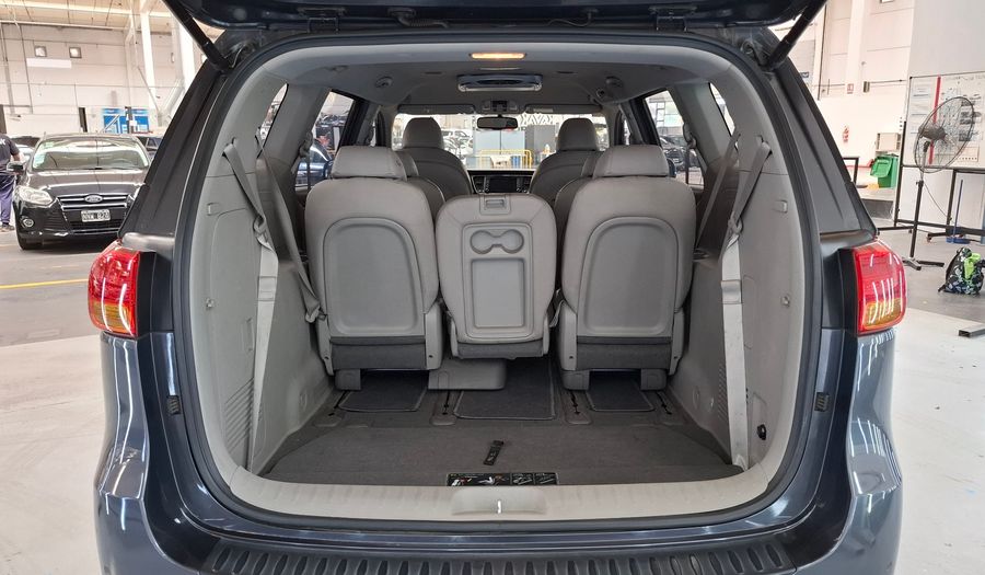 Kia Carnival 2.2 EX PREMIUM AUTO Minivan 2016