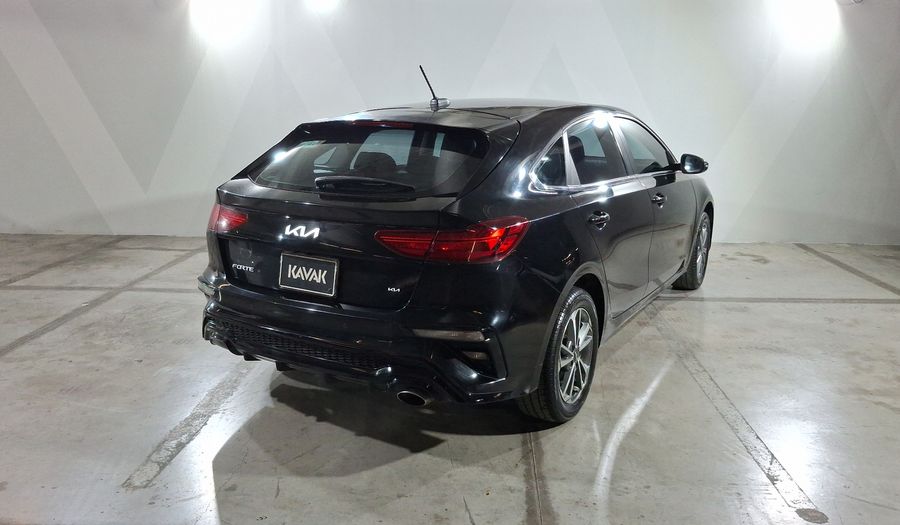 Kia Forte 2.0 EX Hatchback 2022