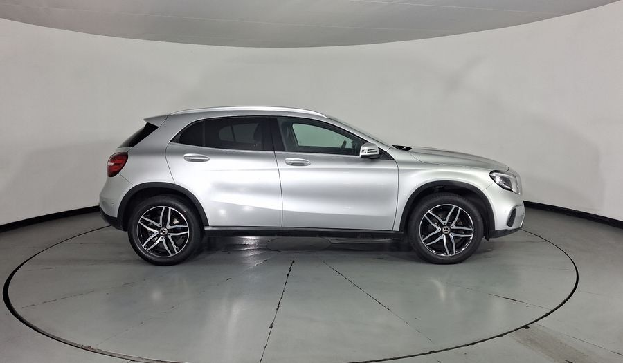 Mercedes Benz Clase Gla 1.6 GLA 200 SPORT DCT Suv 2018