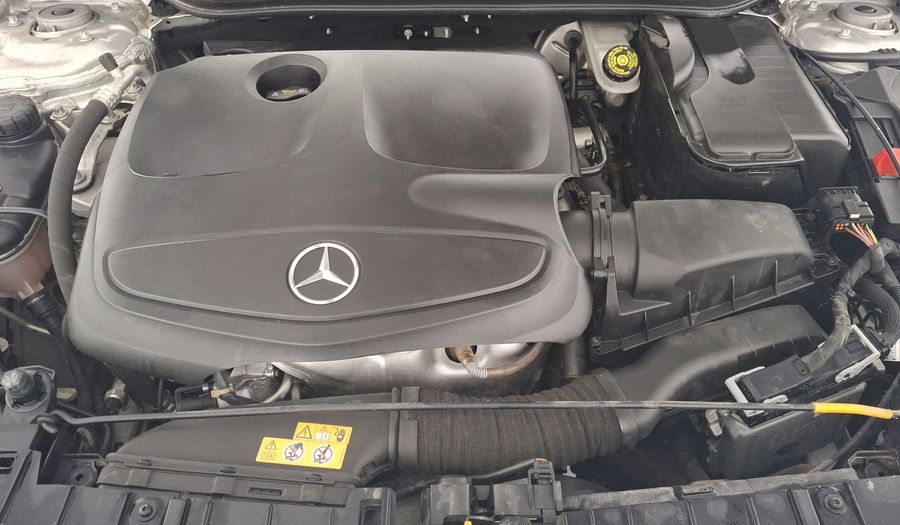 Mercedes Benz Clase Gla 1.6 GLA 200 SPORT DCT Suv 2018