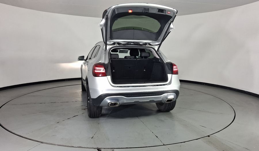 Mercedes Benz Clase Gla 1.6 GLA 200 SPORT DCT Suv 2018