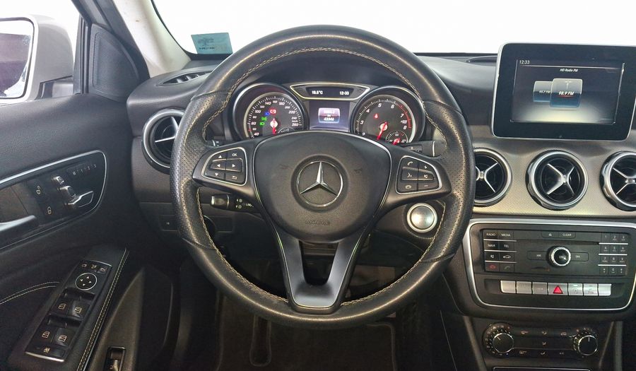 Mercedes Benz Clase Gla 1.6 GLA 200 SPORT DCT Suv 2018