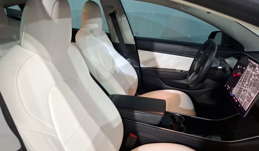 Tesla Model 3 STANDARD RANGE PLUS Sedan 2020