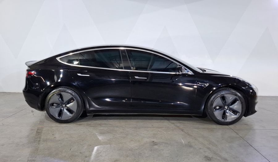 Tesla Model 3 STANDARD RANGE PLUS Sedan 2020