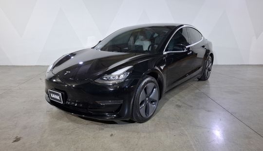 Tesla • Model 3