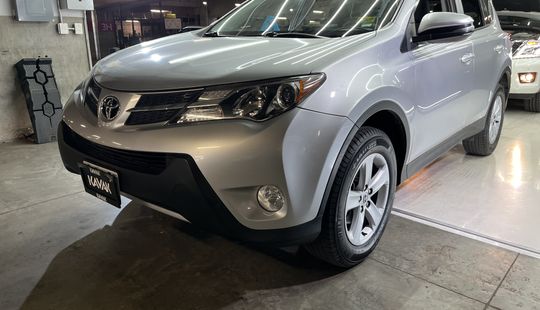 Toyota • RAV4