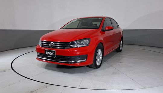 Volkswagen • Vento