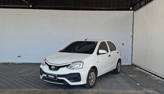 Toyota • Etios