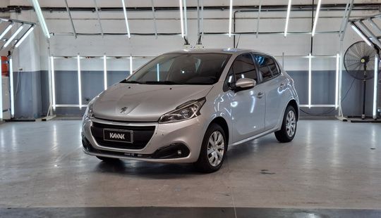 Peugeot • 208