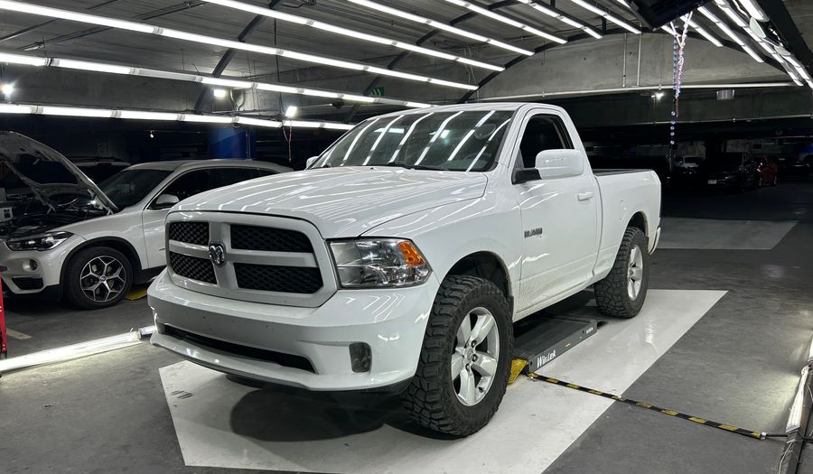 Ram 2500 5.7 HEMI SPORT REG CAB 4X4 V8 6AT Pickup 2016