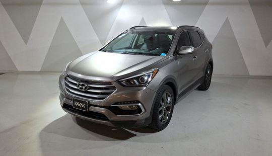 Hyundai • Santa Fe