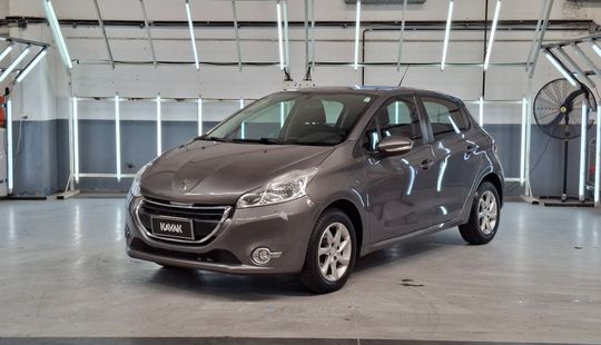 Peugeot • 208