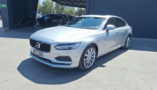 Volvo • S90