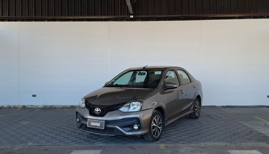 Toyota • Etios
