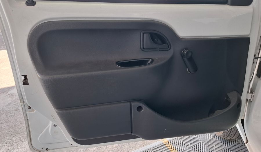 Renault Kangoo 1.6 CONFORT C/A 5P Van 2015