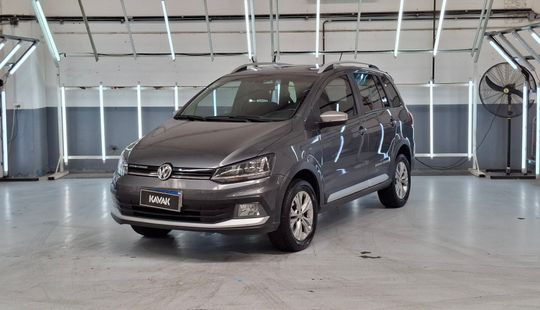 Volkswagen • Suran Cross