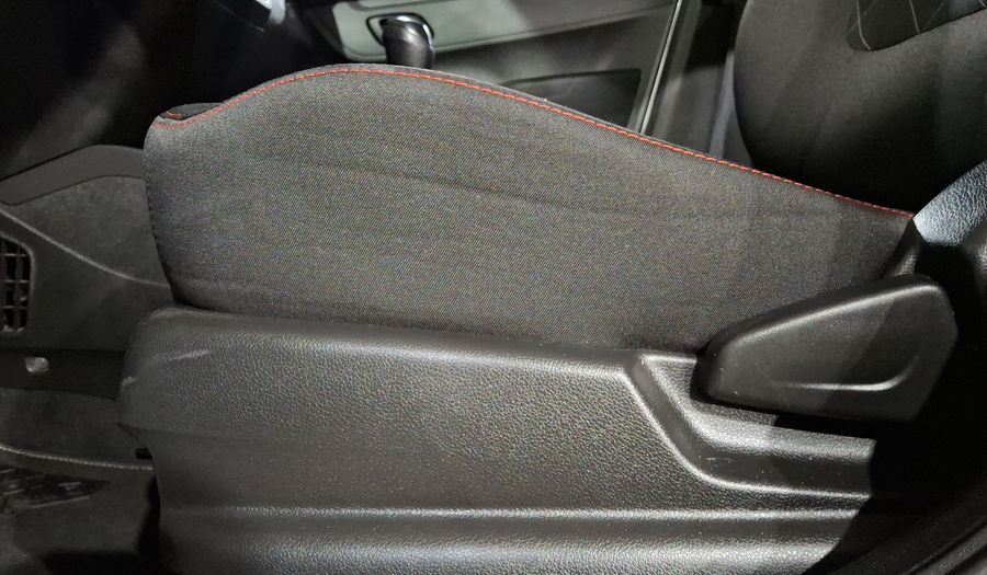 Renault Kwid 1.0 INTENS Hatchback 2025