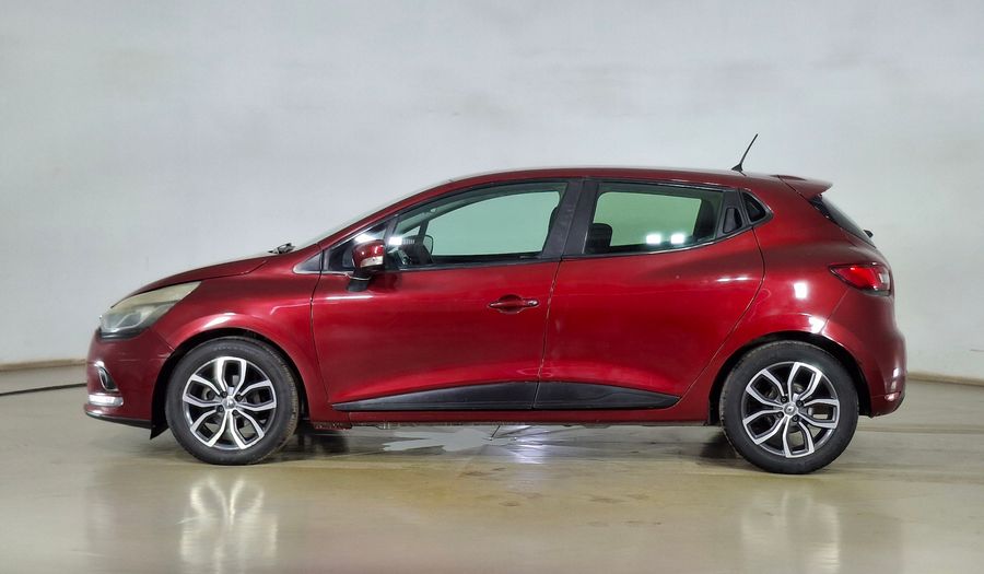 Renault Clio 1.2 EXPRESSION RED Hatchback 2017