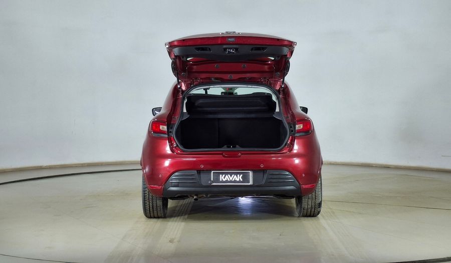 Renault Clio 1.2 EXPRESSION RED Hatchback 2017