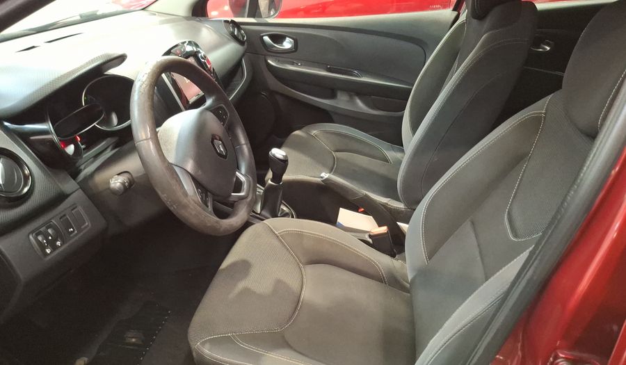 Renault Clio 1.2 EXPRESSION RED Hatchback 2017