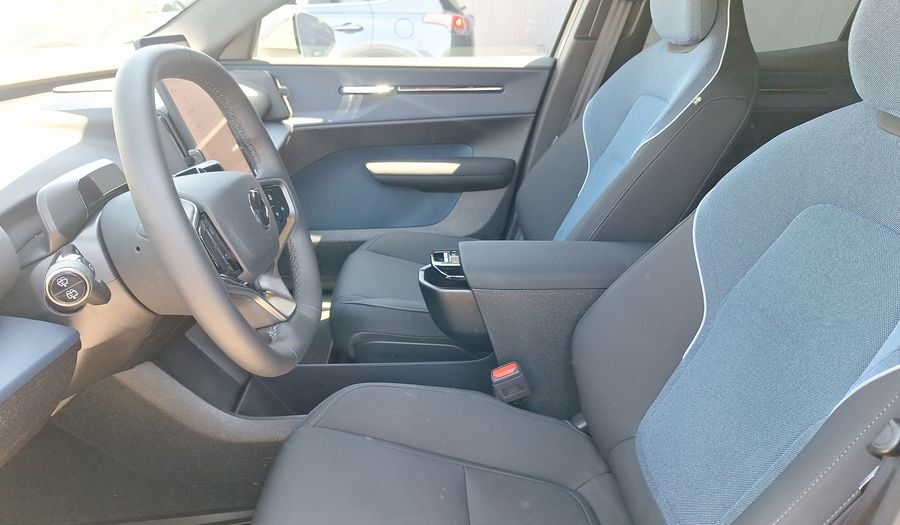 Volvo Ex30 BEV 69KWH RECHARGE EXTEND RANGE CORE RWD Suv 2025