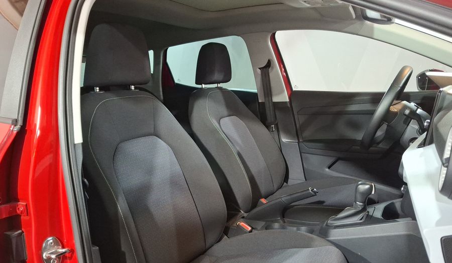 Seat Ibiza 1.6 STYLE AUTO Hatchback 2024