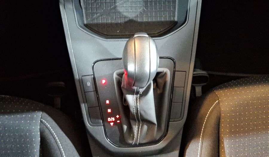 Seat Ibiza 1.6 STYLE AUTO Hatchback 2024