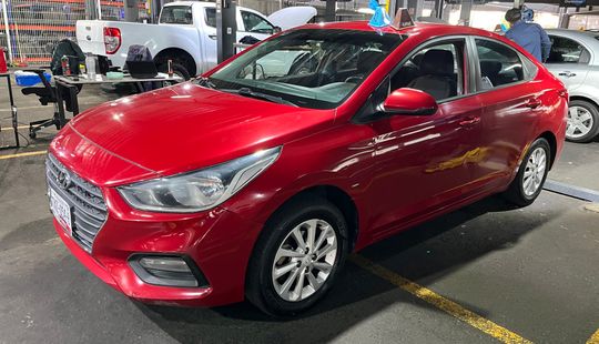 Hyundai • Accent