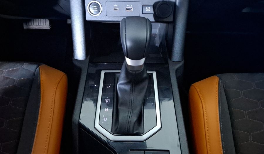 Mitsubishi L200 2.4 GSR DIESEL AUTO 4WD Pickup 2025