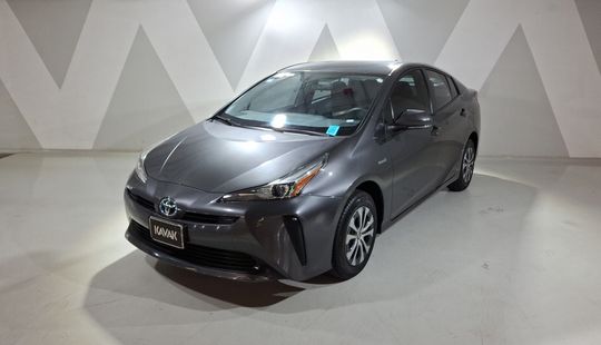 Toyota • Prius
