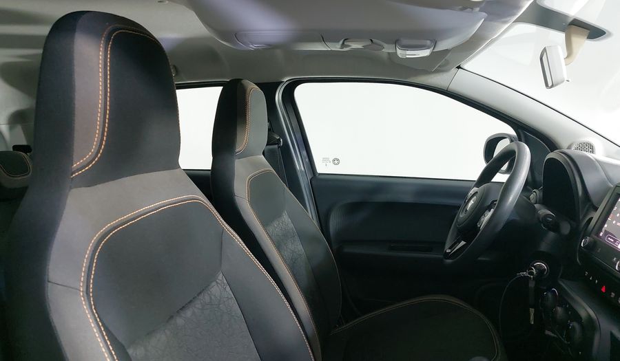 Fiat Mobi 1.0 TREKKING Hatchback 2024