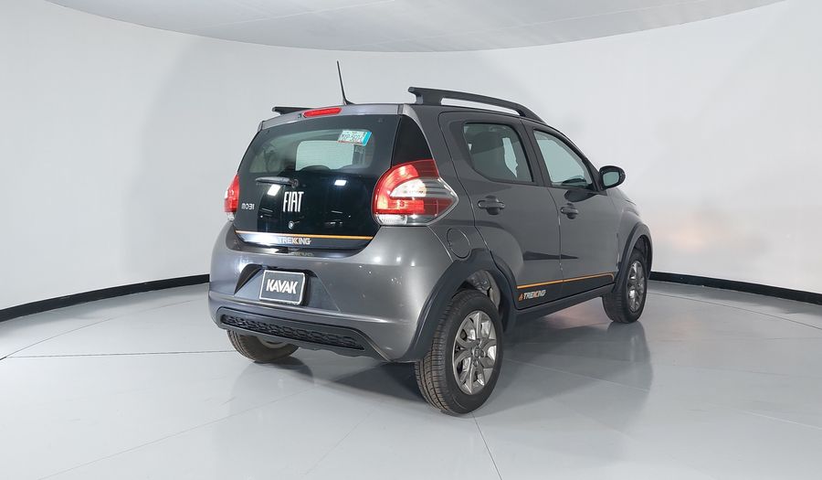 Fiat Mobi 1.0 TREKKING Hatchback 2024