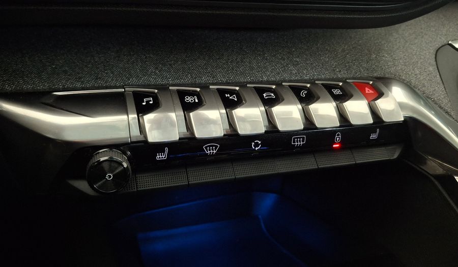 Peugeot 3008 1.5 BLUEHDI EAT8 130 ACTIVE Suv 2021