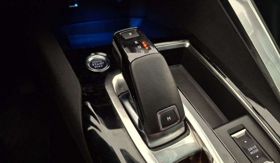 Peugeot 3008 1.5 BLUEHDI EAT8 130 ACTIVE Suv 2021