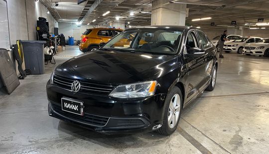 Volkswagen • Jetta