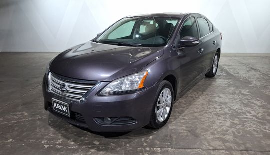 Nissan • Sentra
