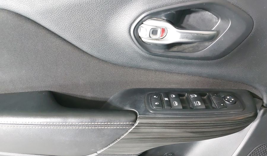 Jeep Cherokee 2.4 LATITUDE 4X2 Suv 2016