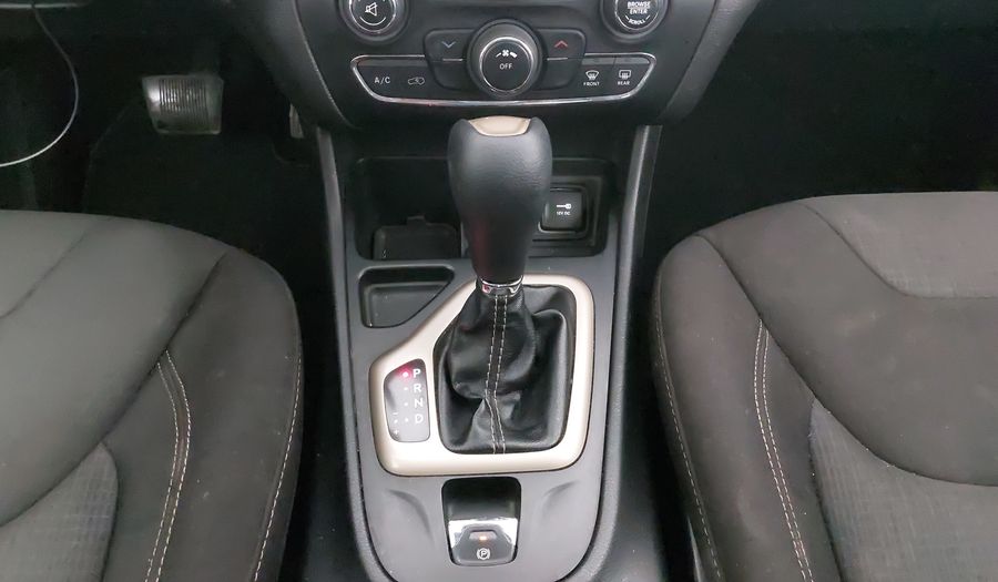 Jeep Cherokee 2.4 LATITUDE 4X2 Suv 2016