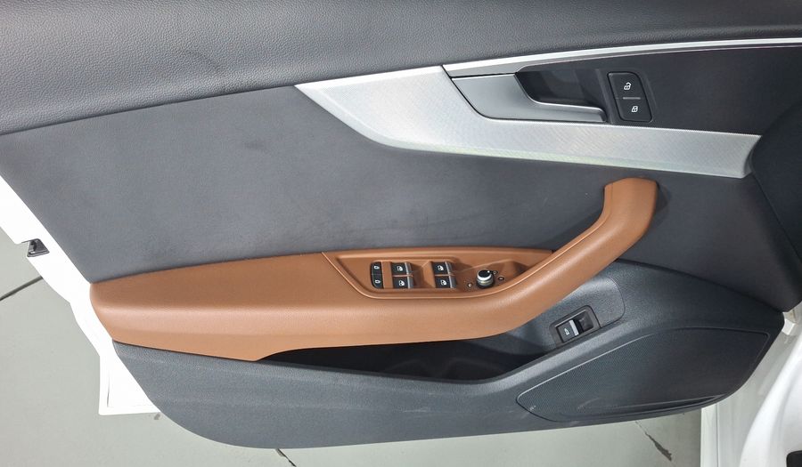 Audi A4 2.0 MHEV 40 TFSI SELECT DCT Sedan 2023