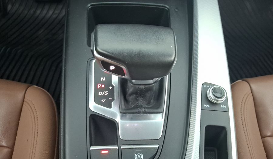 Audi A4 2.0 MHEV 40 TFSI SELECT DCT Sedan 2023