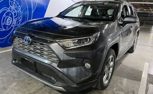 Toyota • RAV4